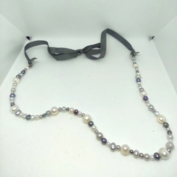 Jewelry - 👍 5 for $20 Multicolored Pearl Beads on Gray Ribbon Necklace